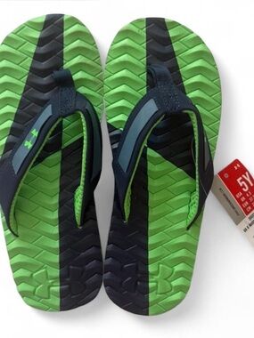 NWT Under Armour Boys Marathon Key III Flip Flops Black/Green | Youth Size 5Y